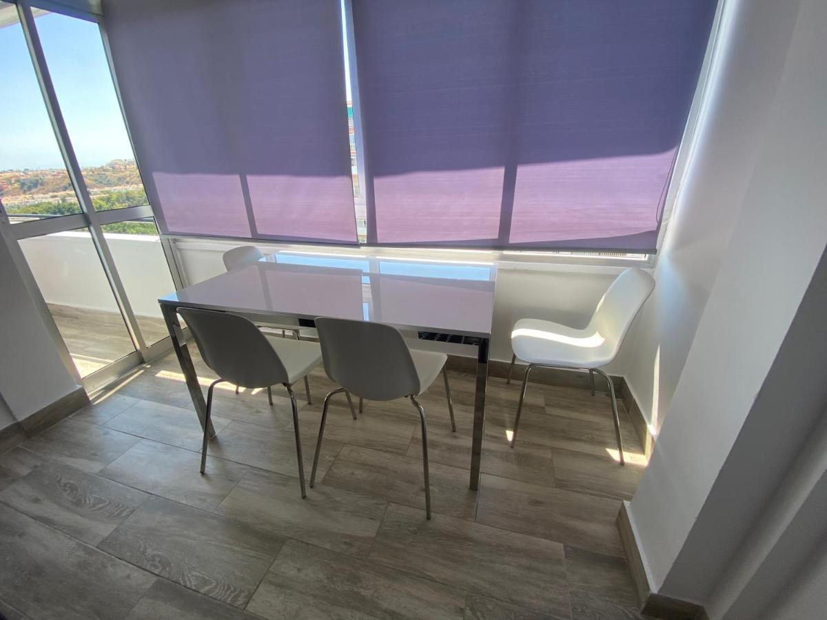 Panoramic city center flat in Arroyo De la Miel Appartamento Esterno foto